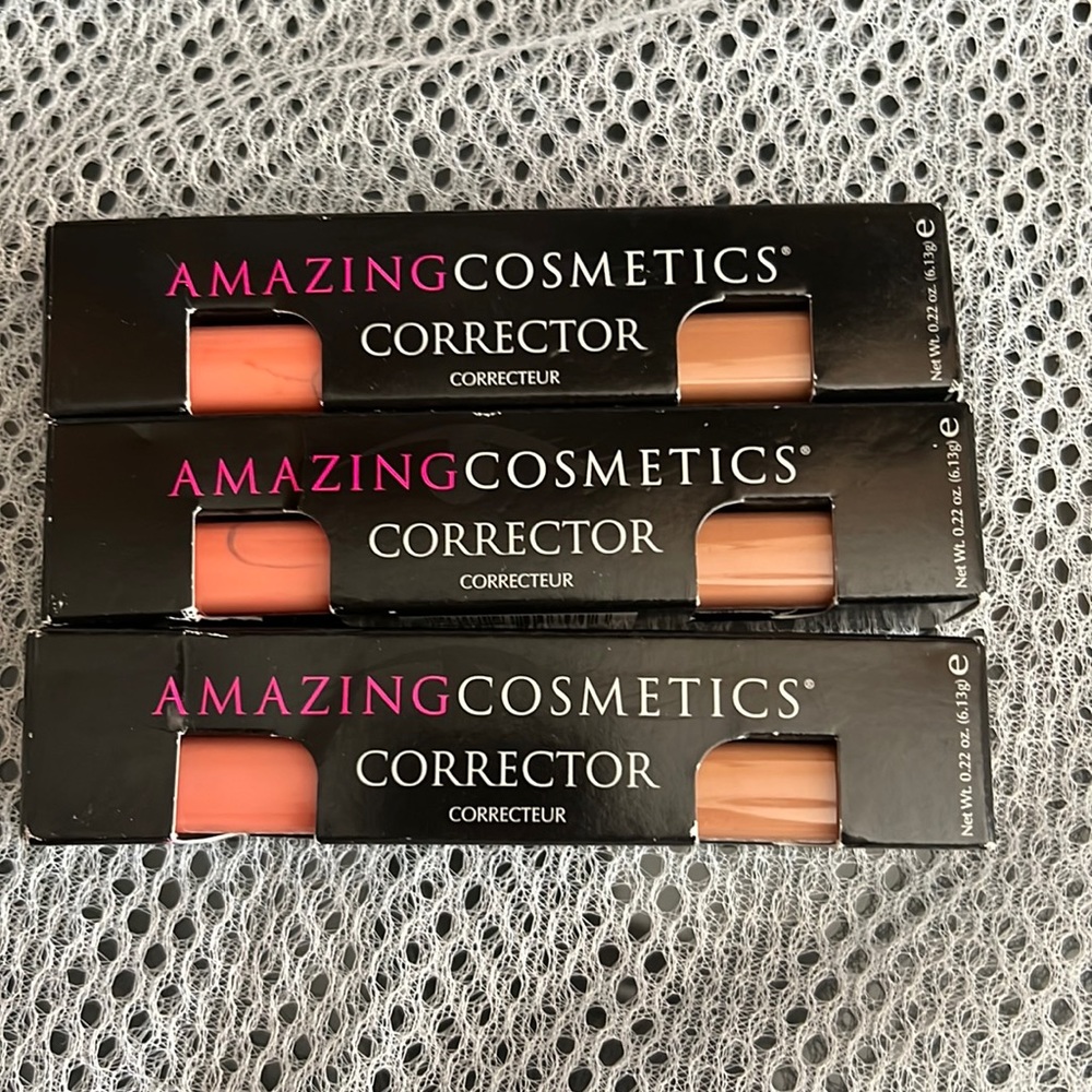 FREE w Purchase! NIB Amazing Corrector